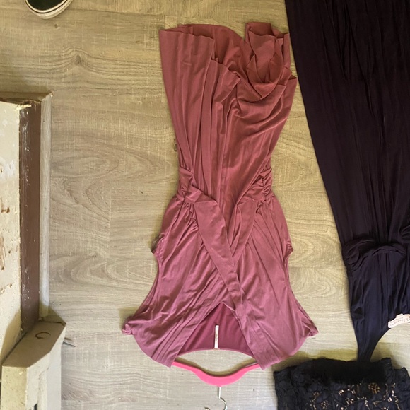 Dresses all different brands most are size small some medium and few large - Picture 7 of 11